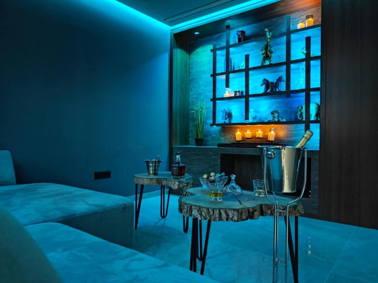 Pentlux - Spa Penthouse In The Heart Of Скоп'є Екстер'єр фото