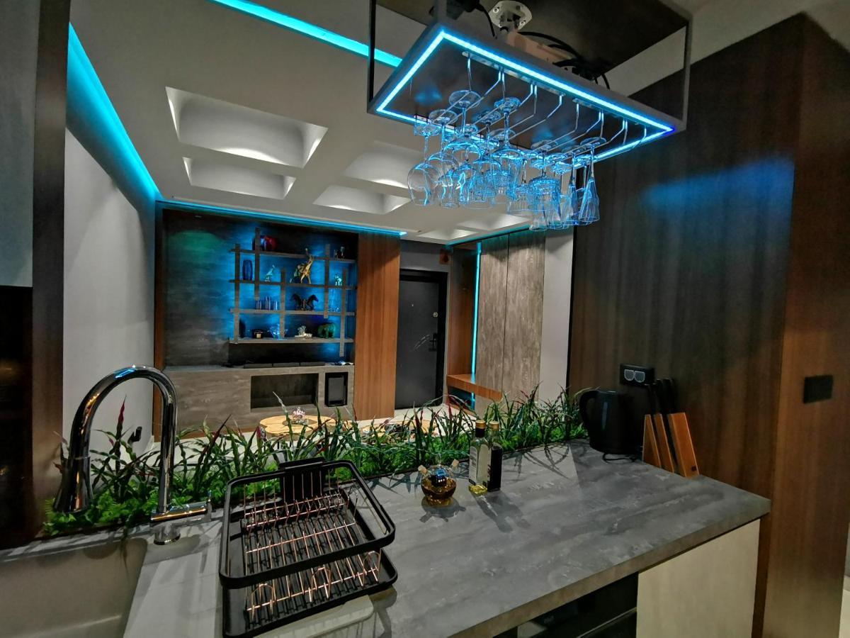 Pentlux - Spa Penthouse In The Heart Of Скоп'є Екстер'єр фото