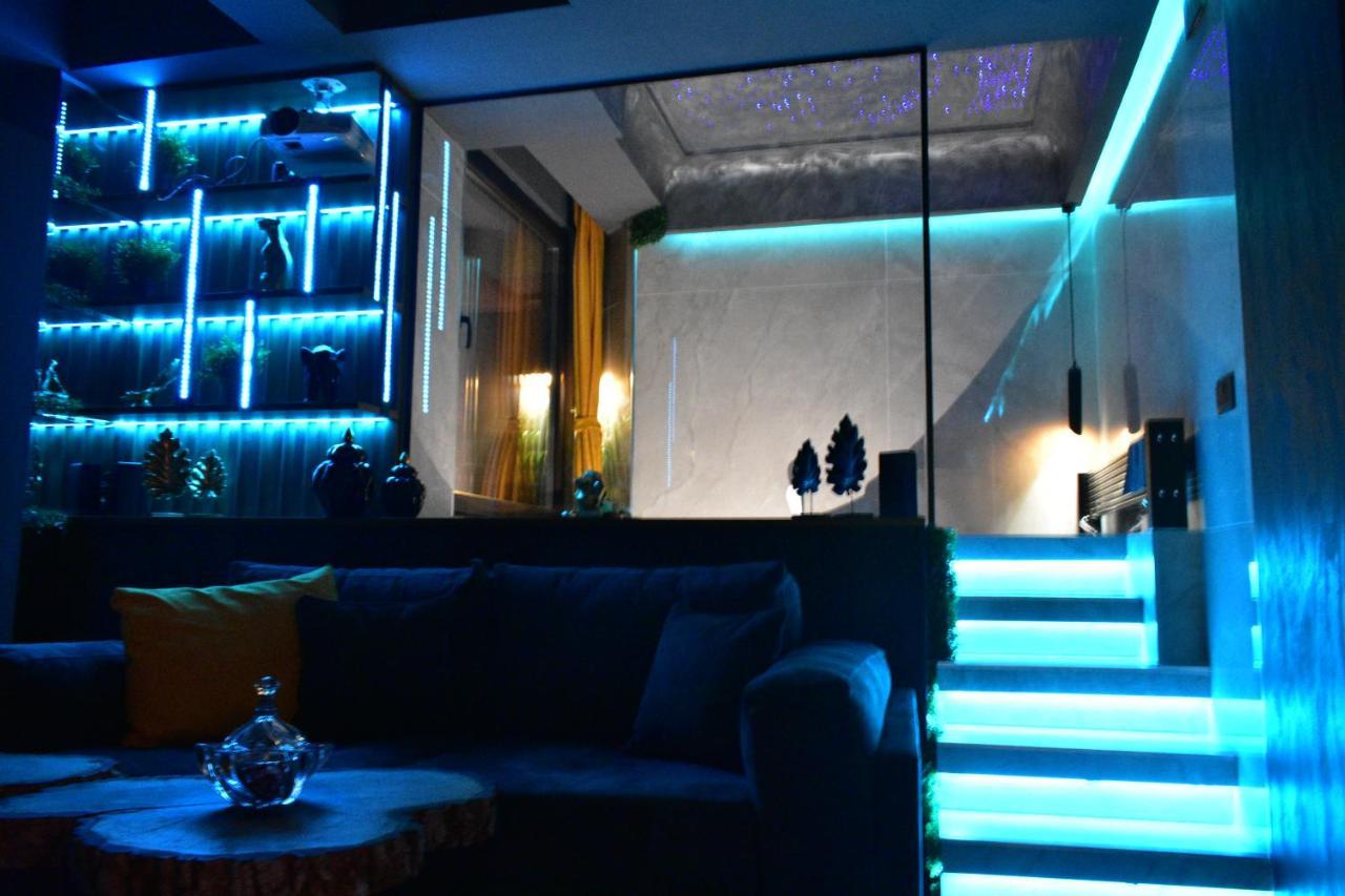 Pentlux - Spa Penthouse In The Heart Of Скоп'є Екстер'єр фото