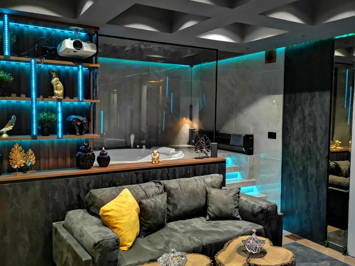 Pentlux - Spa Penthouse In The Heart Of Скоп'є Екстер'єр фото