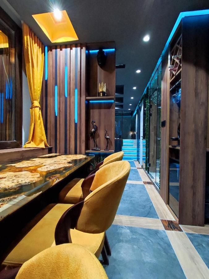 Pentlux - Spa Penthouse In The Heart Of Скоп'є Екстер'єр фото