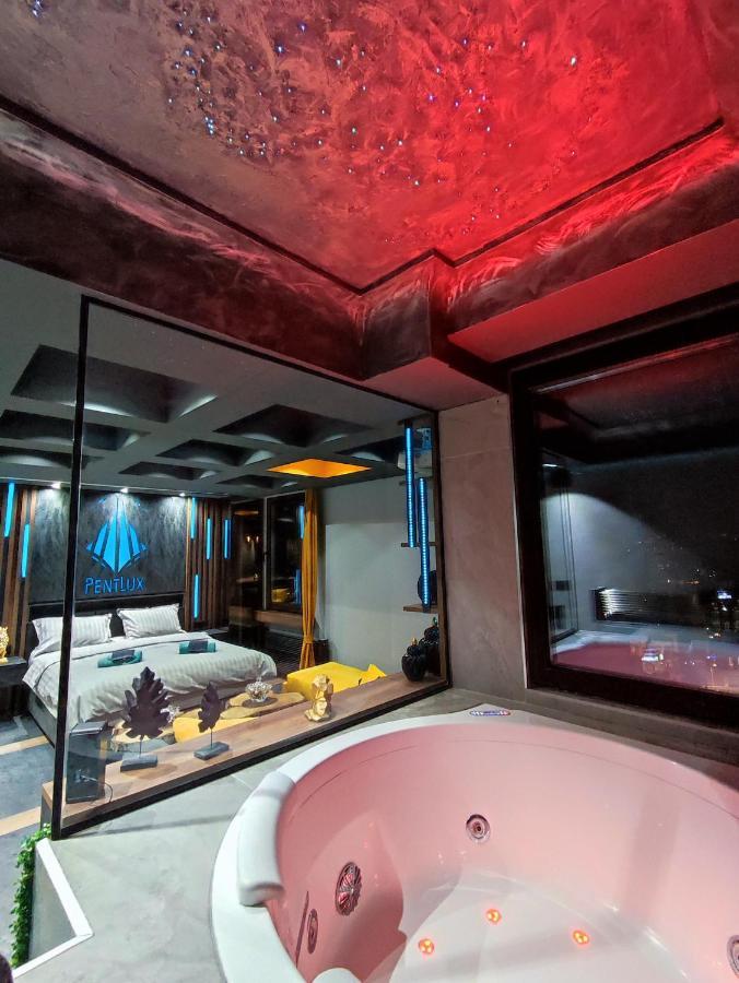 Pentlux - Spa Penthouse In The Heart Of Скоп'є Екстер'єр фото